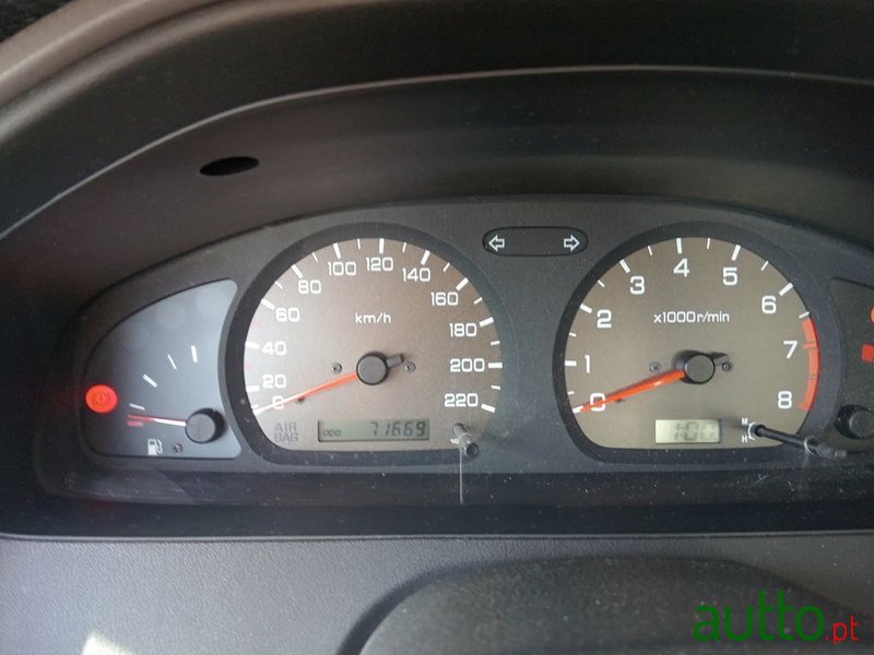 2000' Nissan Almera photo #3