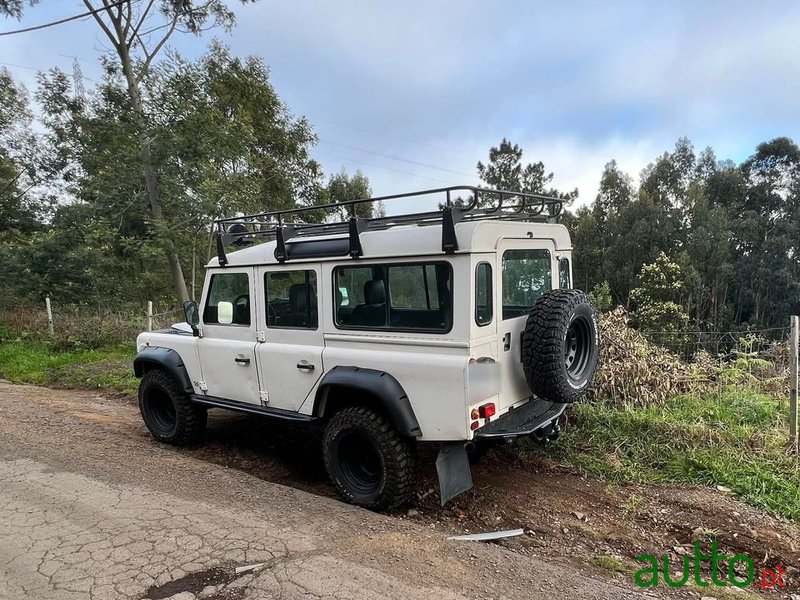 2009' Land Rover Defender 110 photo #2