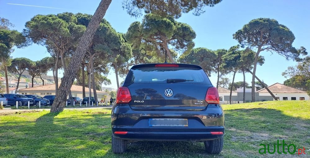 2016' Volkswagen Polo photo #4