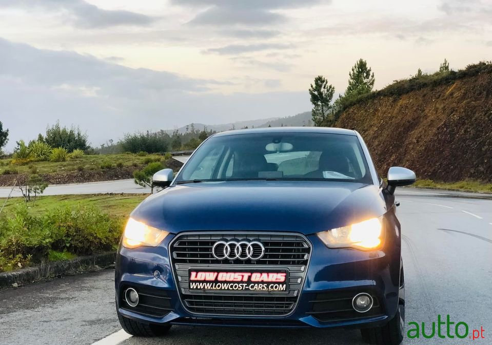 2012' Audi A1 photo #6