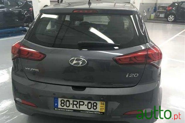 2016' Hyundai i20 1.1 Crdi Comfort+P.Look+Jll16 photo #1