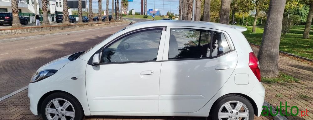 2012' Hyundai i10 1.25 D-Cvvt Style photo #2