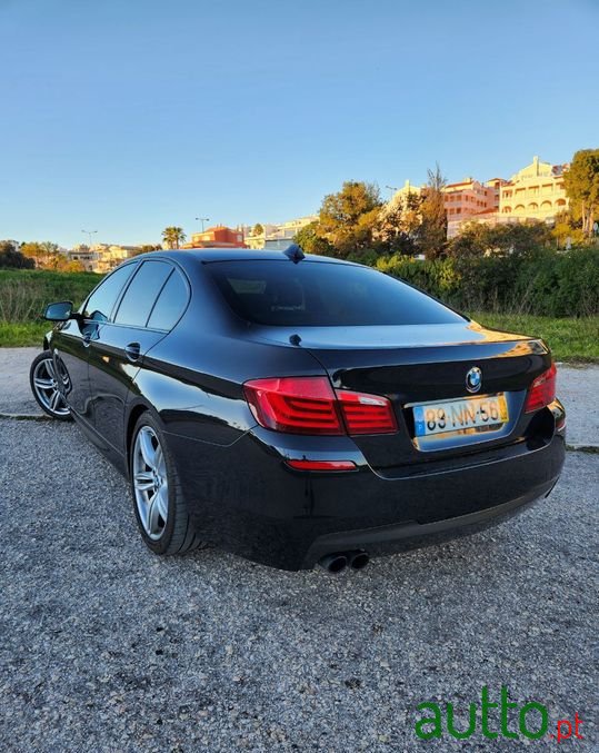 2013' BMW 525 photo #3