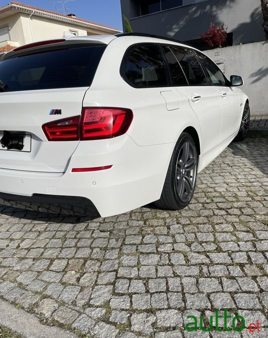 2010' BMW 520 photo #1