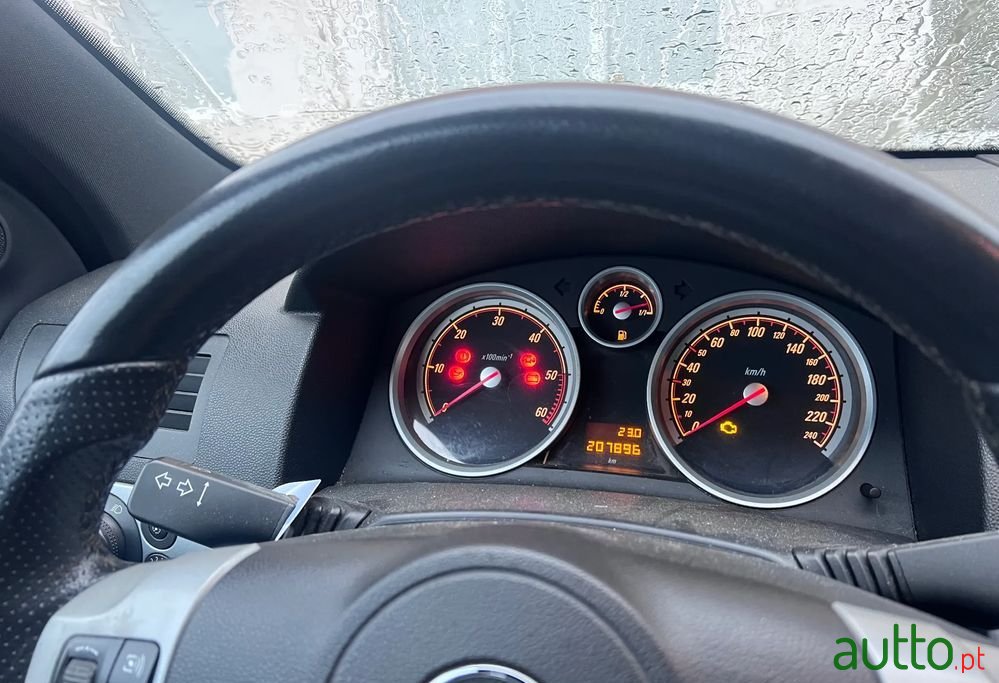 2007' Opel Astra Gtc 1.7 Cdti photo #3