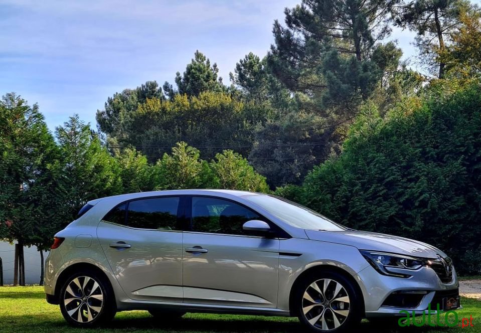 2017' Renault Megane photo #4