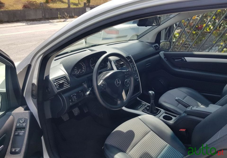 2007' Mercedes-Benz A-150 photo #5