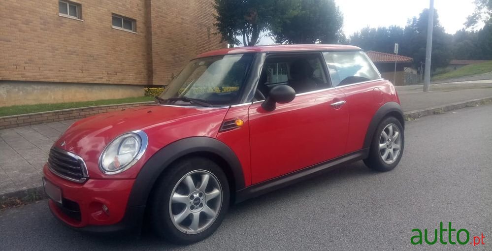 2011' MINI One D photo #2