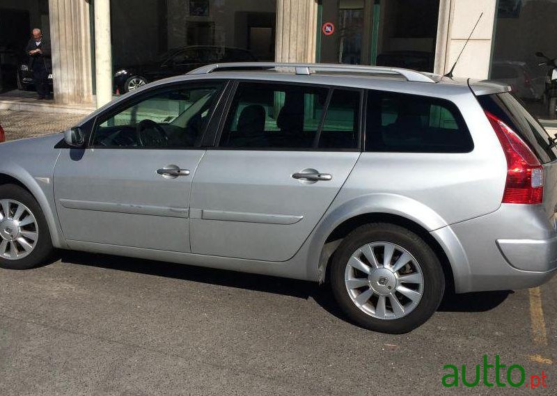 2007' Renault 1.5 dCi Dynamique photo #3