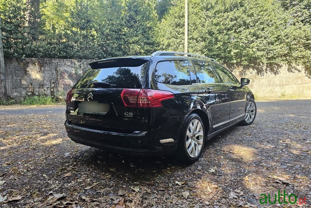 2009' Citroen C5 Tourer 2.2 Hdi Exclusive photo #2