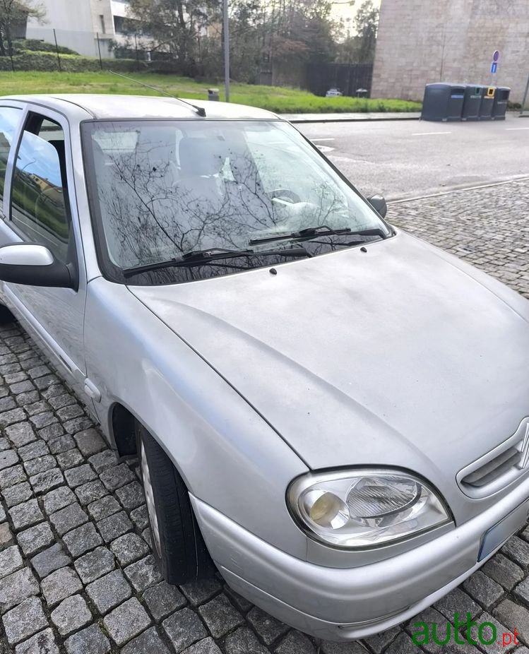2002' Citroen Saxo photo #2