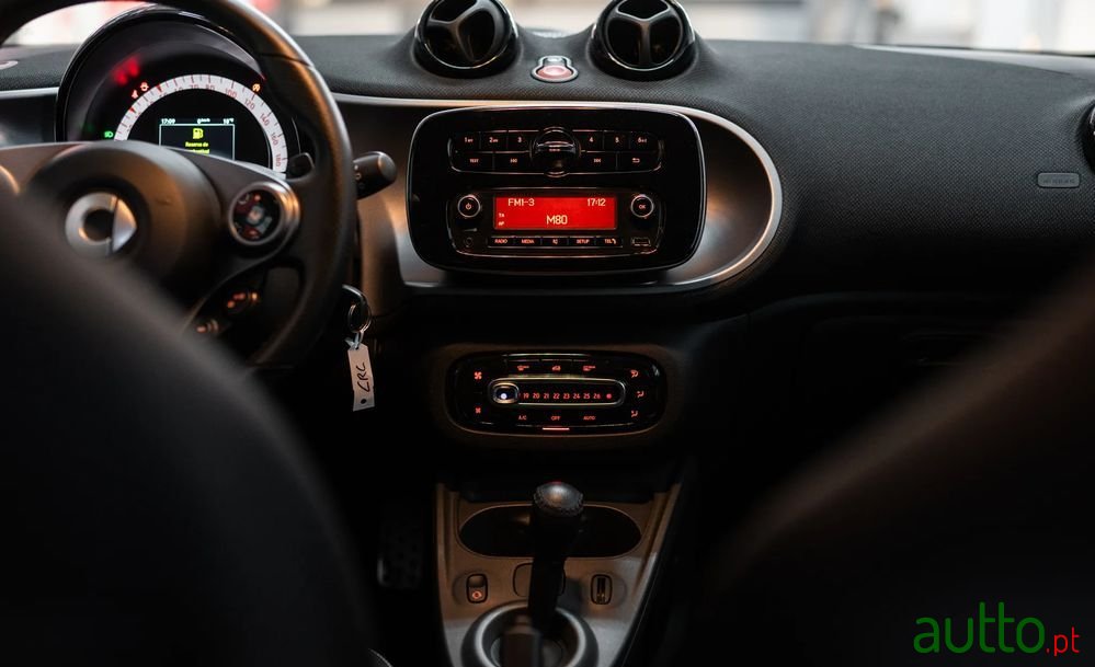 2019' Smart Fortwo 0.9 Passion 90 Aut photo #5