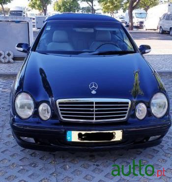 2002' Mercedes-Benz Clk-230 photo #3