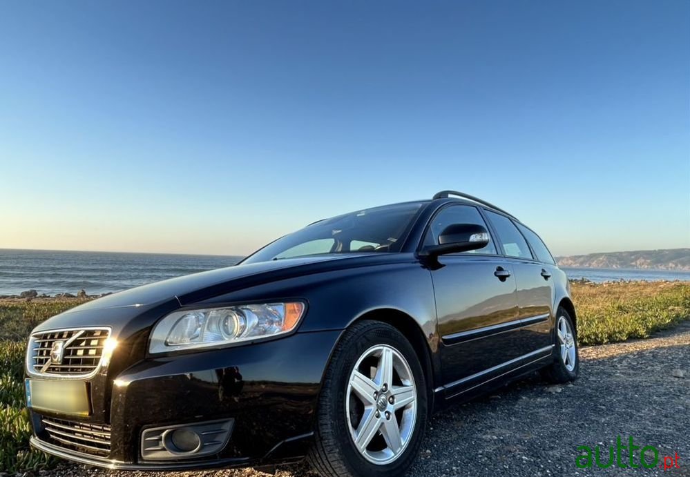 2009' Volvo V50 1.6 D Drive photo #3