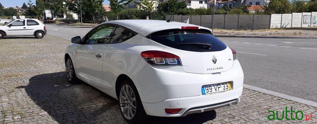 2014' Renault Megane photo #1