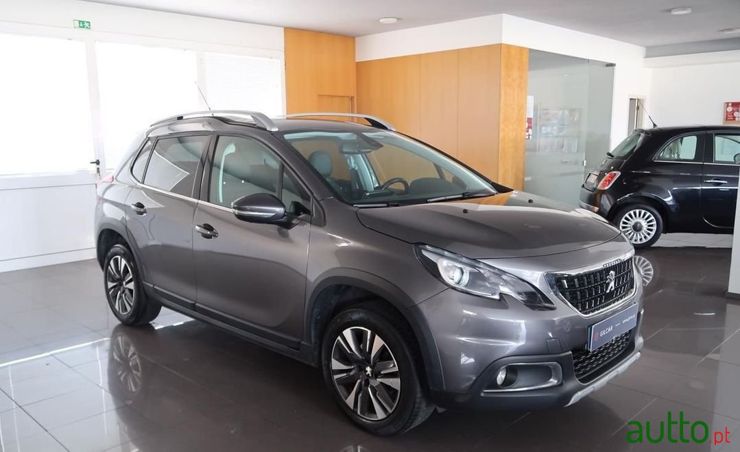 2018' Peugeot 2008 photo #2
