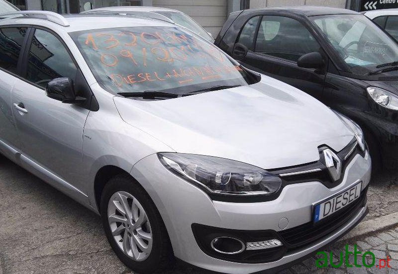 2016' Renault Megane Sport Tourer photo #2