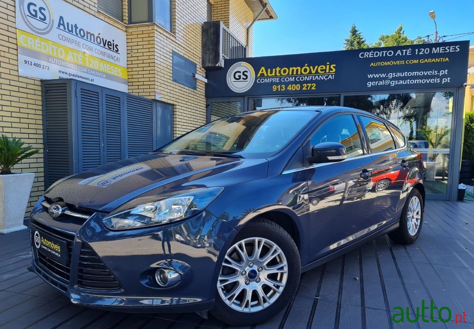 2011' Ford Focus Titanium photo #1