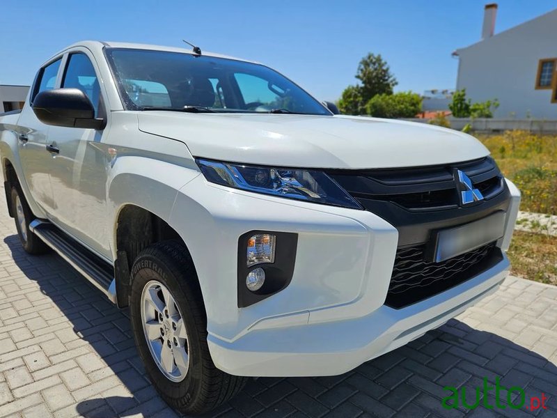 2021' Mitsubishi L200 photo #3