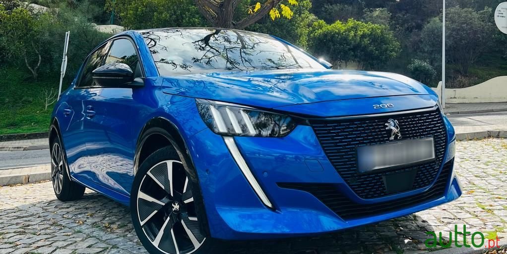 2021' Peugeot e-208 Ver-Gt photo #1