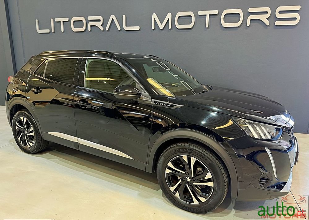 2020' Peugeot 2008 photo #1