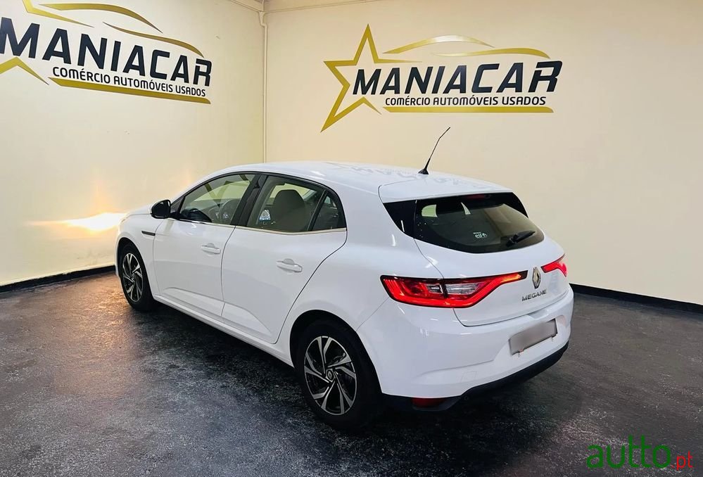 2019' Renault Megane photo #5