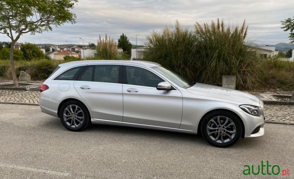 2017' Mercedes-Benz C-200 photo #4