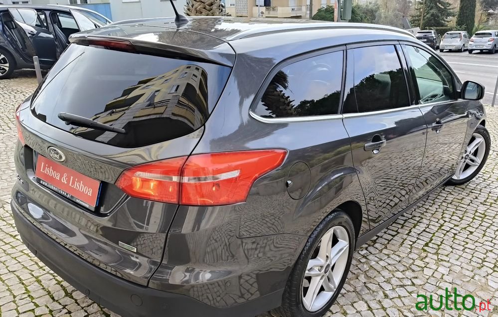 2016' Ford Focus Sw photo #3