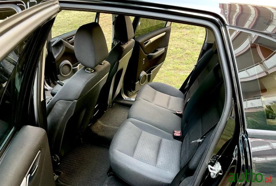 2007' Mercedes-Benz B-180 photo #6