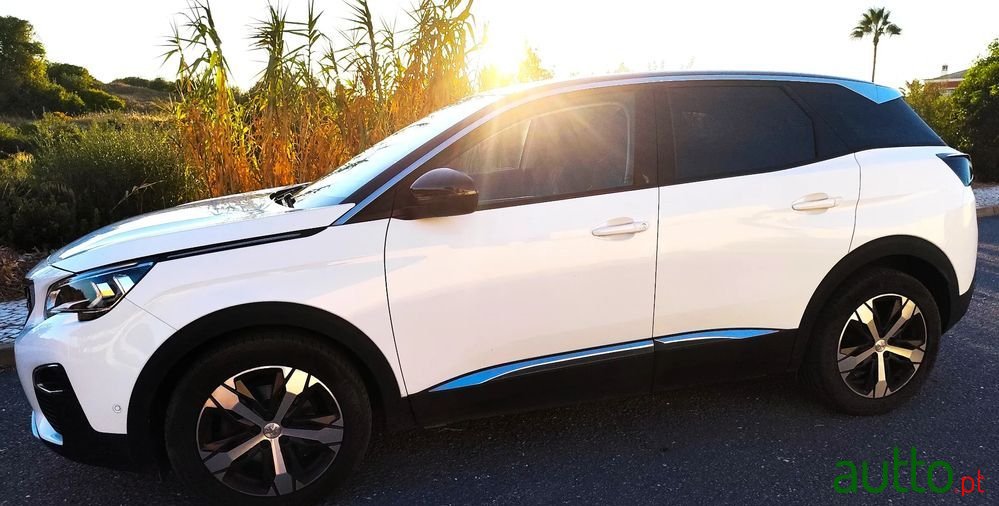 2017' Peugeot 3008 photo #1