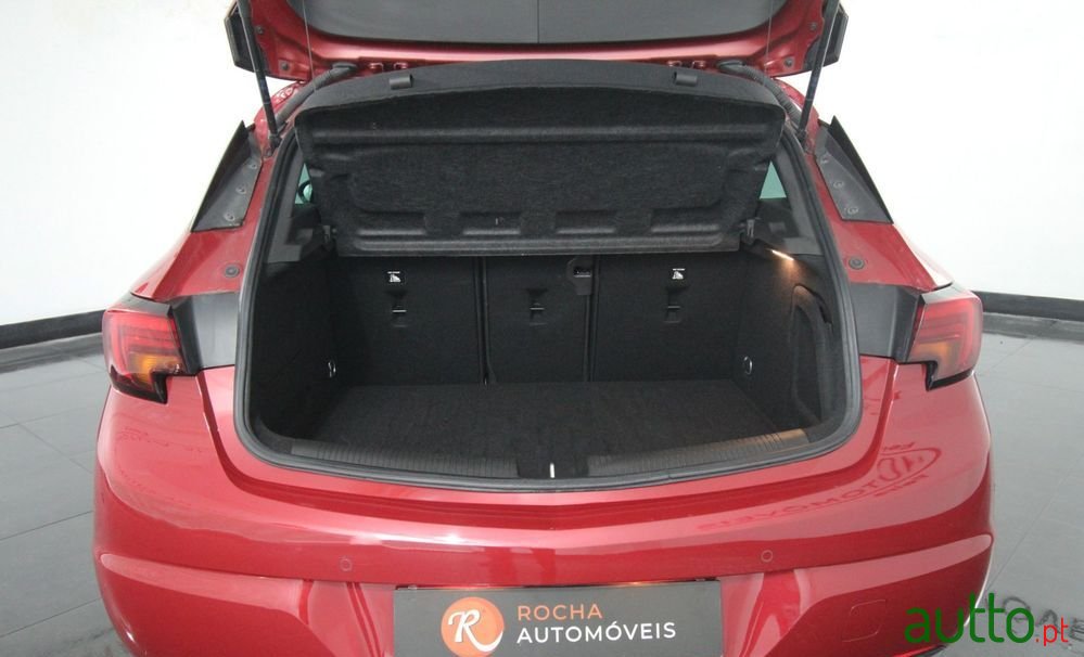 2019' Opel Astra 1.2 T Ultimate S/S photo #5