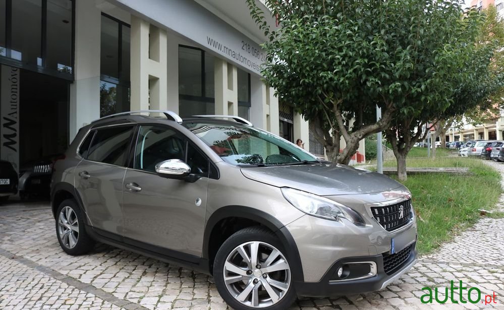 2016' Peugeot 2008 photo #3
