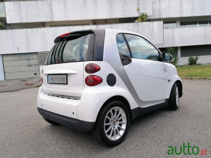 2009' Smart Fortwo Coupé photo #4
