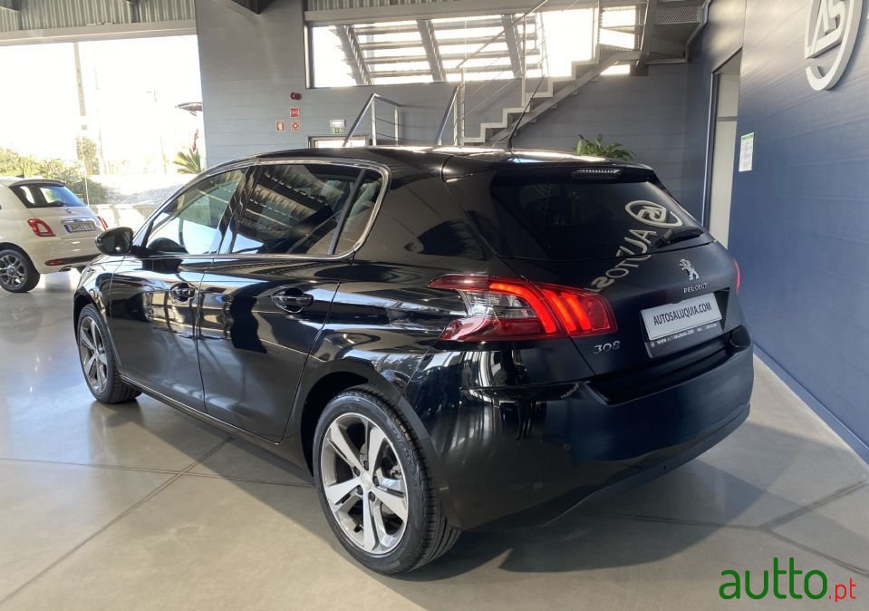 2019' Peugeot 308 photo #3