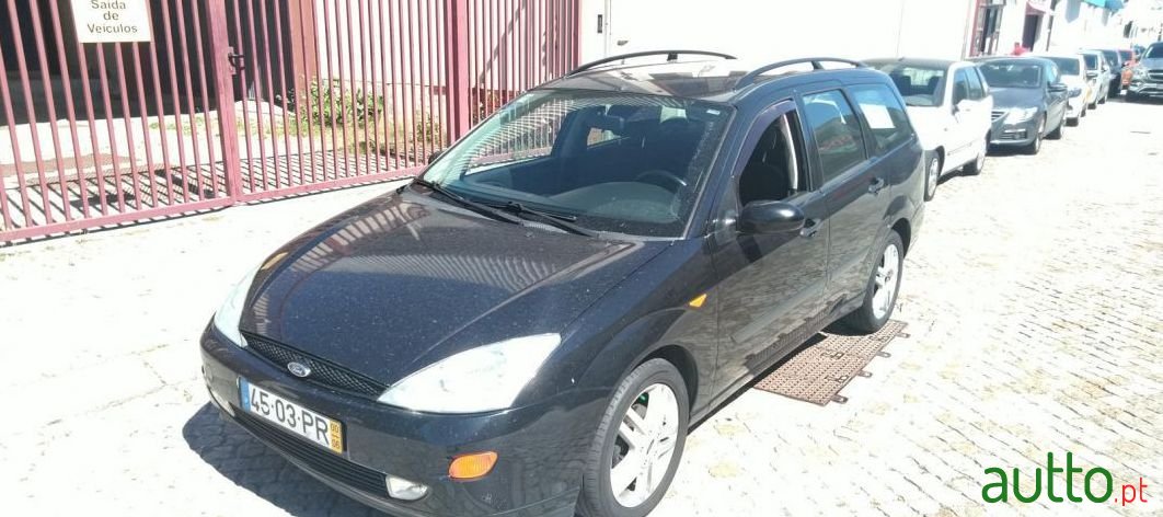 2000' Ford Focus Sw photo #1