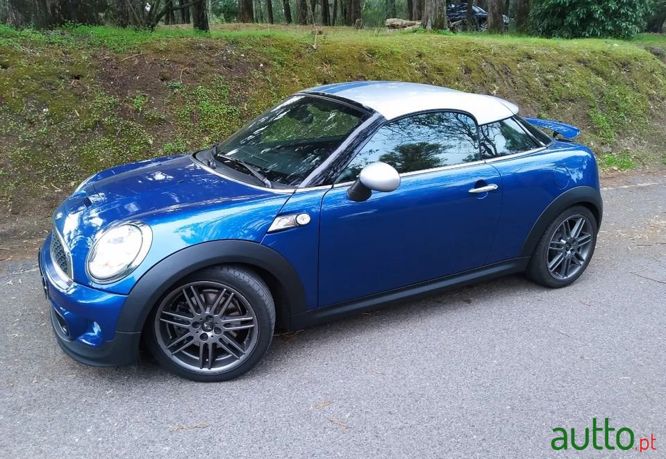 2012' MINI Coupe photo #1