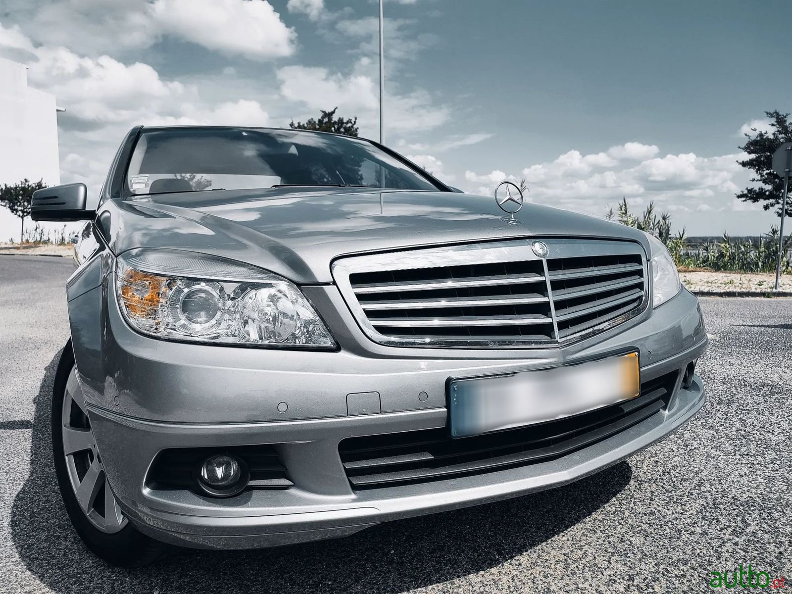 2010' Mercedes-Benz C-220 photo #6