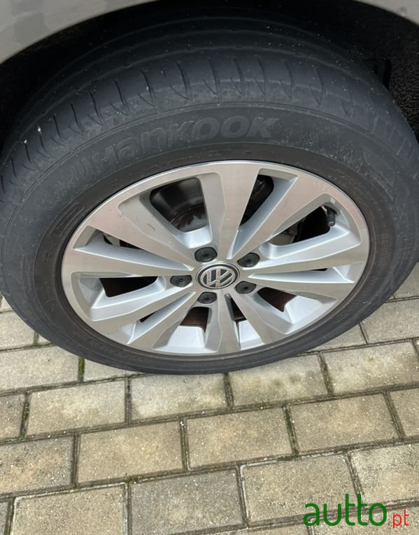 2017' Volkswagen Golf photo #5