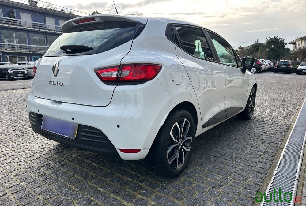 2018' Renault Clio 1.5 Dci Zen photo #2