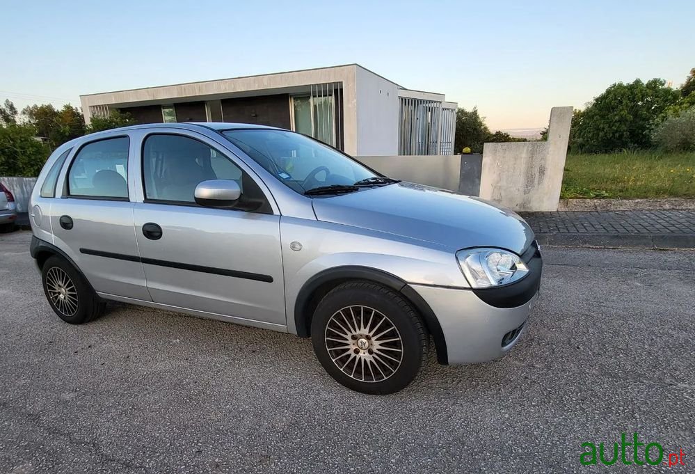 2002' Opel Corsa 1.2 16V Confort photo #1