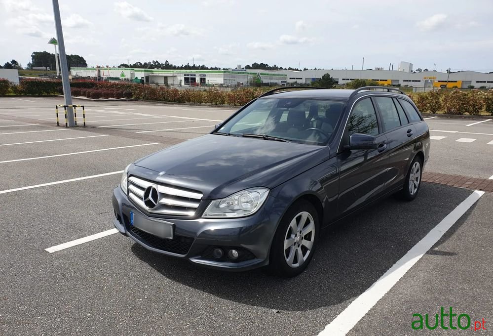 2013' Mercedes-Benz C 220 photo #4