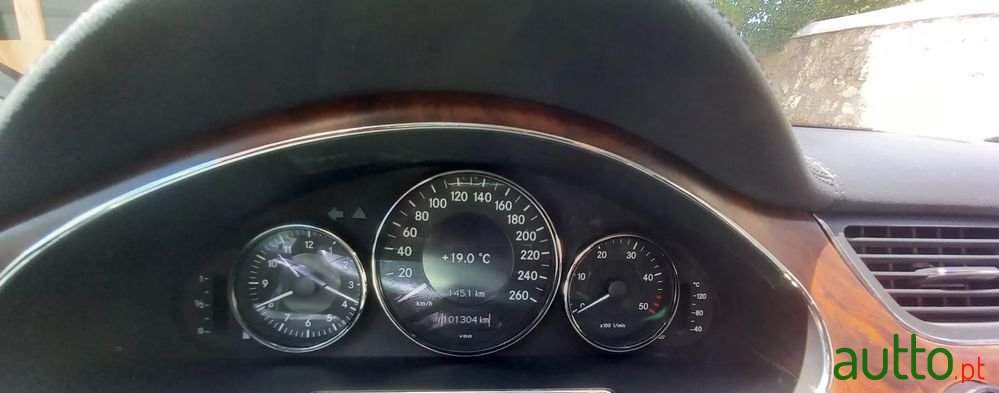 2008' Mercedes-Benz CLS 320 Cdi photo #4