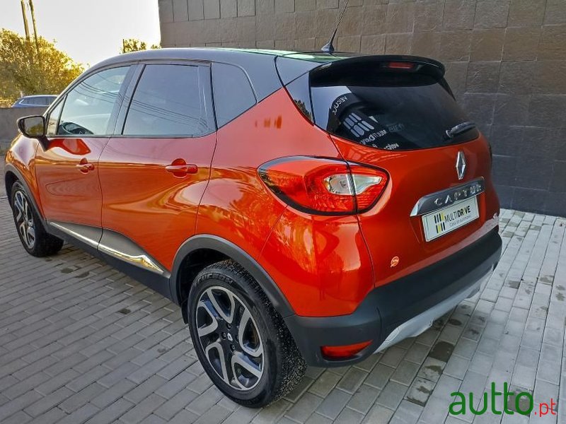 2016' Renault Captur photo #3