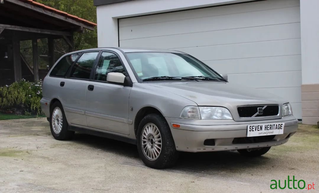 1998' Volvo V40 photo #1