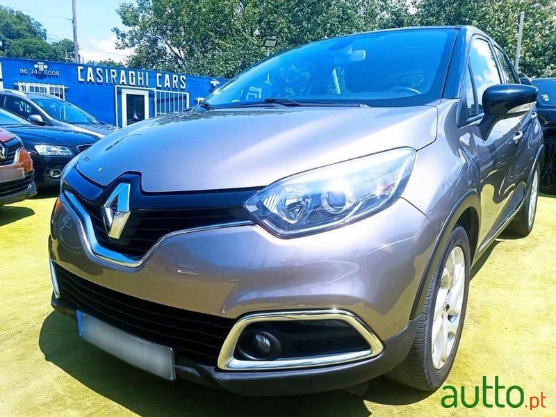 2016' Renault Captur photo #3