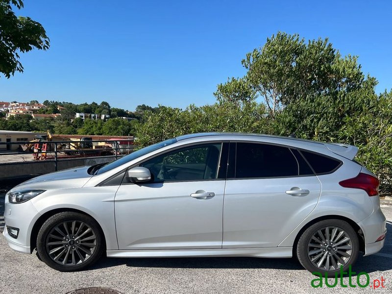 2018' Ford Focus photo #3