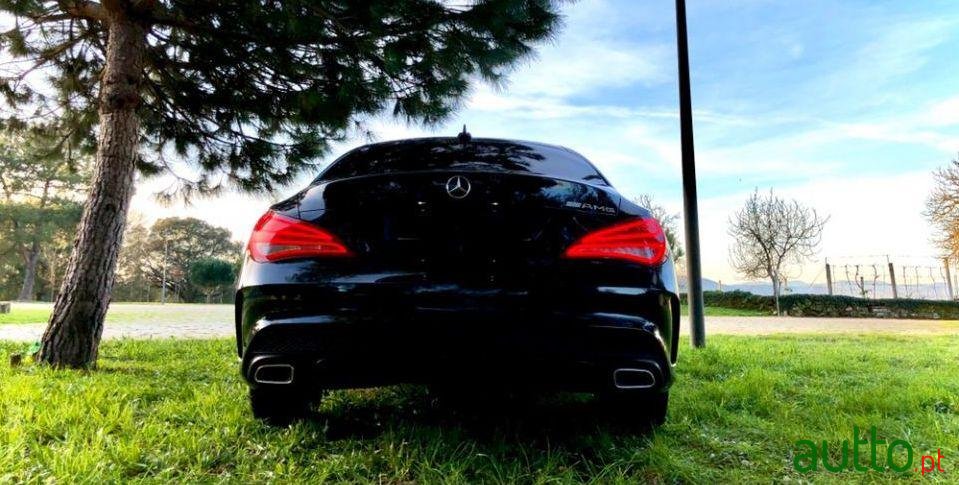 2015' Mercedes-Benz Cla-180 Cdi Amg photo #3