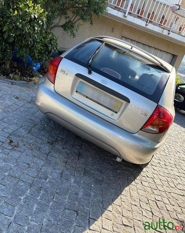 2003' Kia Rio photo #4