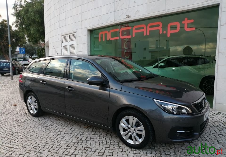 2018' Peugeot 308 Sw photo #1