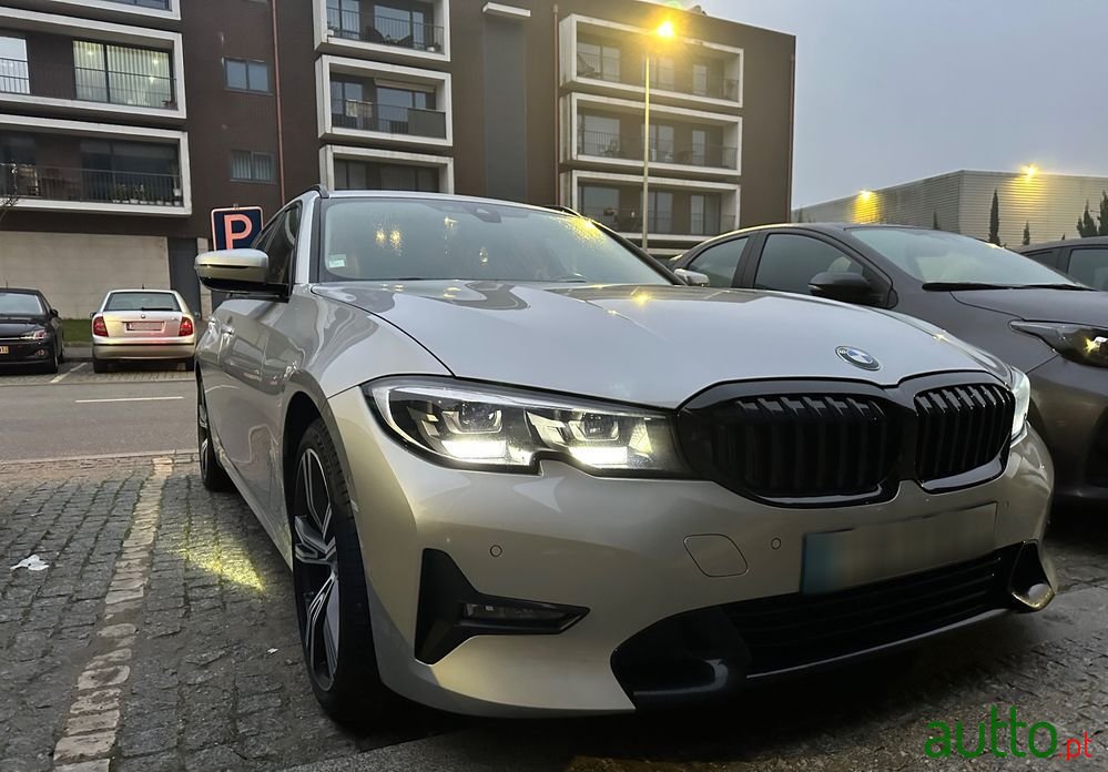 2021' BMW 330 photo #1